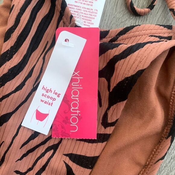 Xhilaration juniors high leg scoop waist bikini bottom - Picture 3 of 3